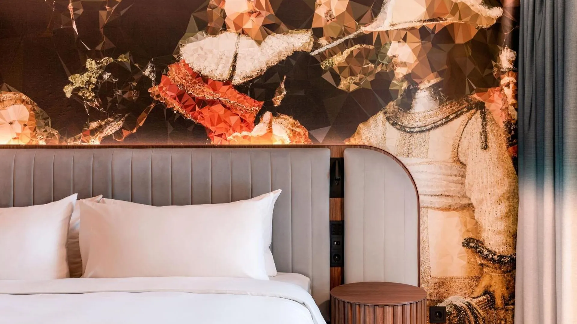 Renaissance Amsterdam Hotel 5*,