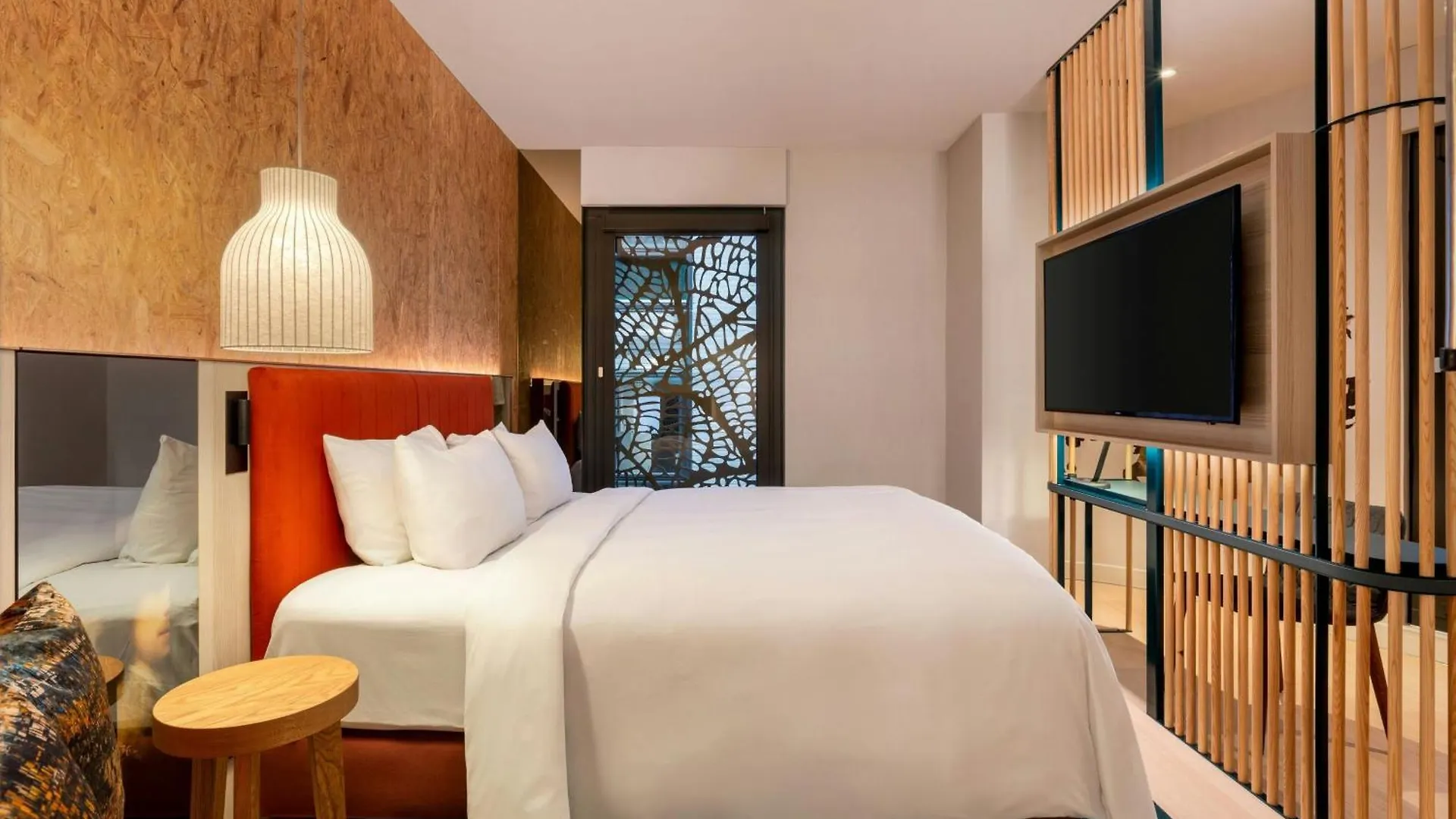Renaissance Amsterdam Hotel 5*,