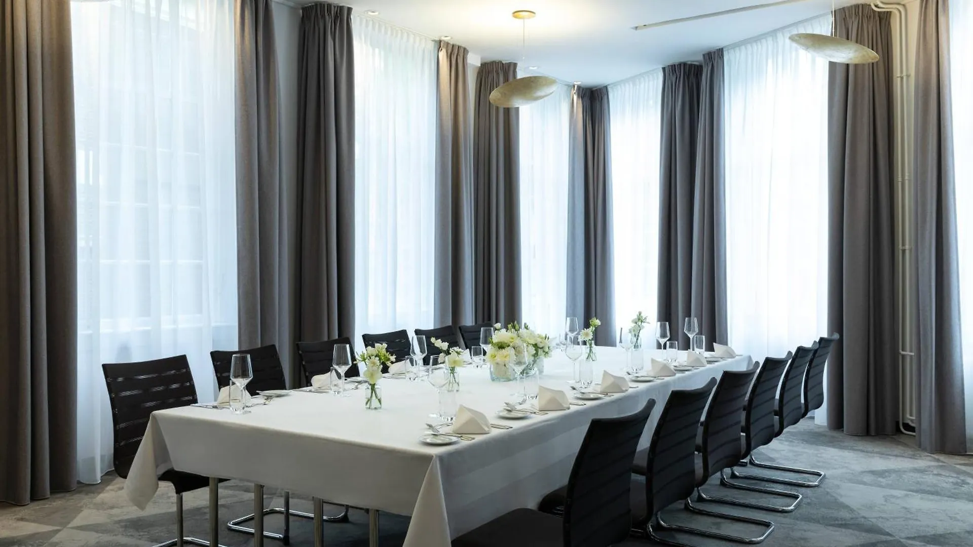 Renaissance Amsterdam Hotel